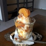 よつばカフェ - キャラメルオレンジパフェ