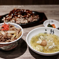 焼肉&手打ち冷麺 二郎 KANAYAMA - ダブル（牛焼肉＋牛丼）セット