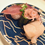 回転寿司 みさき - 春の３貫盛（３３０円）２０２１年４月