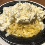 Italian Kitchen VANSAN - チーズチーズチーズ　パスタ　モッツァレラチーズがドカンとのっています！