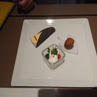 Lounge & Dining G - デザート