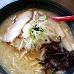 Menya Itsuki - 味噌ラーメン　大盛　880円