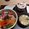 海鮮丼 日の出 博多デイトス店