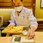 日本橋 蕎ノ字 - ◎瀬戸内海にある無人島の大黒神島産のカキは濃厚で甘みも強い。