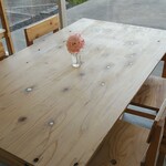 SHIBA COFFEE - 店内にあるテーブル席