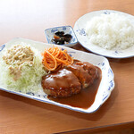 松美屋 - ハンバーグステーキ定食