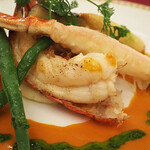 マゼランズ - オマール海老のポワレとズワイ蟹のフリット、アメリケーヌソース