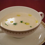 マゼランズ - ポテトスープ