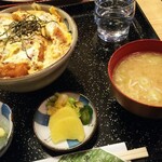 Tonkatsutompei - カツ丼定食