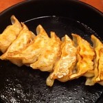 Souhonke Shinatora - 鉄鍋餃子