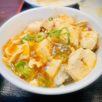長城 - この融合は合うに決まってる、木綿豆腐の食感もイイ。