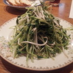 豆苗の腐乳炒め