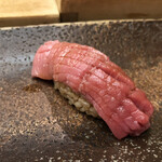 すし匠 - 下田本鮪中トロのにぎり