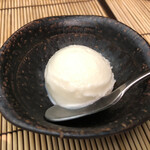 すし匠 - 塩のアイスクリーム