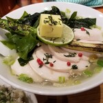 麺屋 六感堂 - わかめラーメン (白はまぐり出汁の塩バター風味)