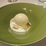 リストランテ カノフィーロ - グレープフルーツのソルベ　カモミールのジェラティーナとココナッツ