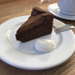 MART - チョコレートケーキ