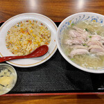 アジア中華創作料理 天府餃子城 - 鶏肉メン+半炒飯を大盛り変更