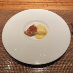 au deco - ロワール産ホワイトアスパラ・生ハム・オランデーズソース