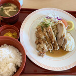 ジョイフル - 次女は散々悩んでおきながら、結局いつもの「チキン南蛮定食」です（笑）