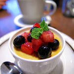 マルシェ エピス - ジャスミンティーのクリームブリュレ（500円）