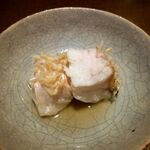 日本料理FUJI - 白甘鯛の松笠焼き。鱗サクっ、身はふっくら