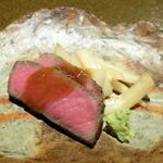 日本料理FUJI - 静岡和牛の芯々と新玉葱。お肉が出るのは珍しい？