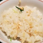 菅井 - さくら鱒の釜飯アップ