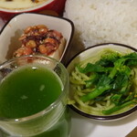 Ishigamapoporo - ・納豆しば漬け冷奴  ・小松菜ジェノペーゼパスタサラダ  ・ケールと小松菜とミカンのスムージー
