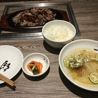 焼肉&手打ち冷麺 二郎 KANAYAMA - 