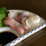 お食事 季節料理 やまいち - ◆ 刺身盛り合わせ　¥1,200
            カンパチ、イイダコ、アジ