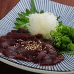 Sumiyaki Dainingu Wa - コリコリ食感の馬レバー刺し