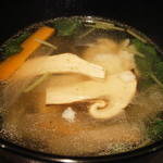 神保町 傳 - 松茸と鱧の汁物