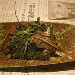 神保町 傳 - デザートは表で育成中の「苔」！？？