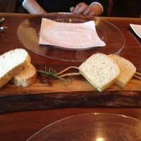 オステリア イル パリアッチョ - 自家製パン（ランチ）