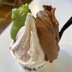 ハーベスト ナガイファーム - ・トリプル 650円/税込
(ビターチョコレート、濃い抹茶、木いちごミルク)