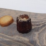 ナベノ-イズム - きな粉カヌレ