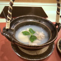 鮨 そえ島 - お任せは、13200円(税込） ◆春の土瓶蒸し・・蛤と筍(熊本）