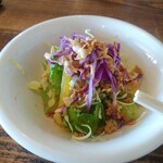 +コハクテラス - 最初に出てくるサラダ