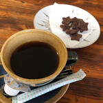 山の家 奥槍戸 - サービスのコーヒーと手作りクッキー