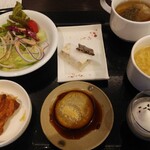 ホテルポールスター札幌 - 4皿目。もうお腹いっぱいですが季節限定メニュー中心に悔いないよう味わいます。
