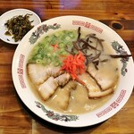 スタミナラーメン 神楽 - 神楽風 長浜ラーメン750円+チャーシュー増し150円