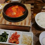 チョンジュ食堂 - 純豆腐定食