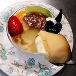 和菓子・洋菓子のぬか茂菓子店&ル・ベール - プリンアラモード　WAKE UP
