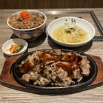 焼肉&手打ち冷麺 二郎 - ダブル(牛焼肉+牛丼)セット