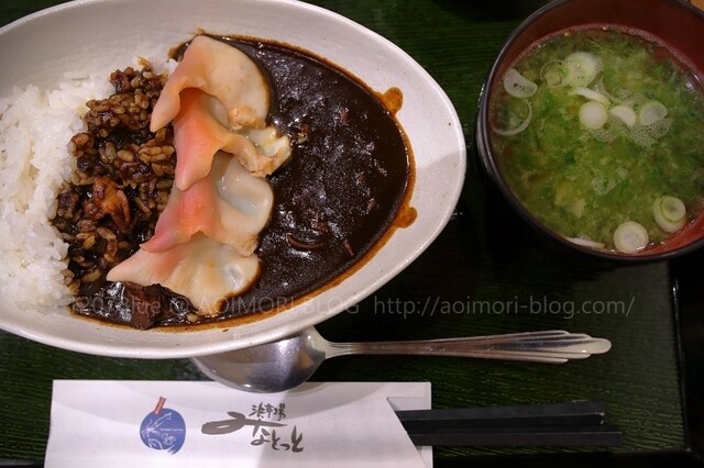漁師食堂鮮八 - 陸奥湊（海鮮丼）の写真