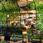 Aoyama Flower Market TEA HOUSE - 店内の様子