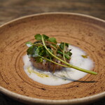 レヴォ - 黒エイとつくし、中に軟骨