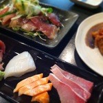 居酒屋　海門 - 宴会メニューのカルパッチョサラダです。