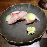京かい道 割烹庵 松くら - 赤旗の造り